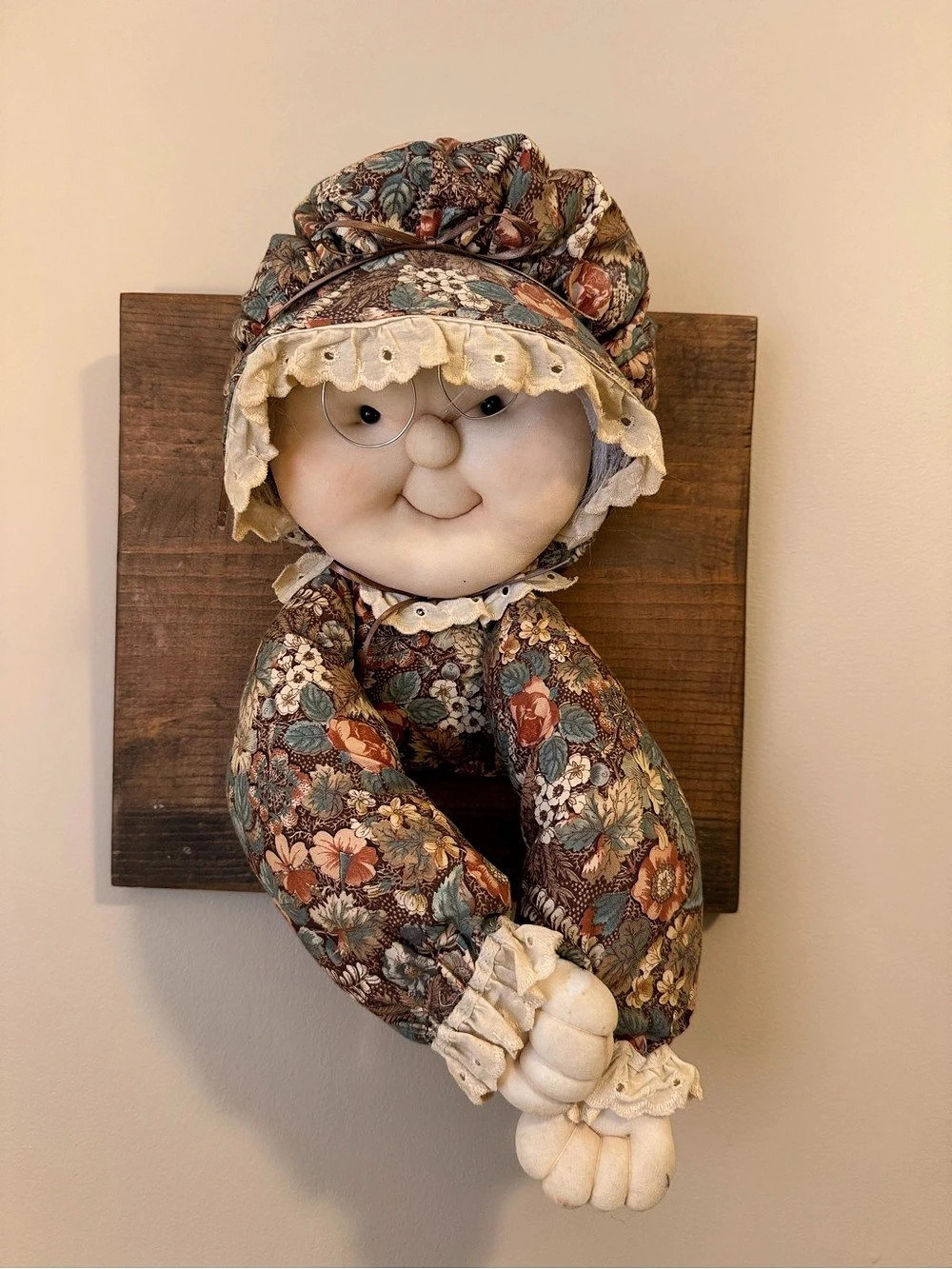Vintage Handmade Grandma Doll Wall Hanging Folk Art Country Cottage Decor